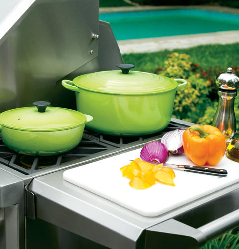 Removable cutting board