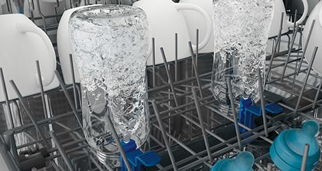 Effortlessly clean hard to reach corners with Target Wash Zones