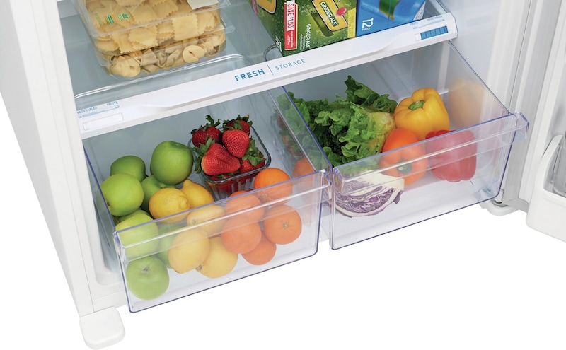 Humidity-Controlled Crisper Drawers