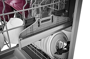 Cleans Dishes of All Sizes