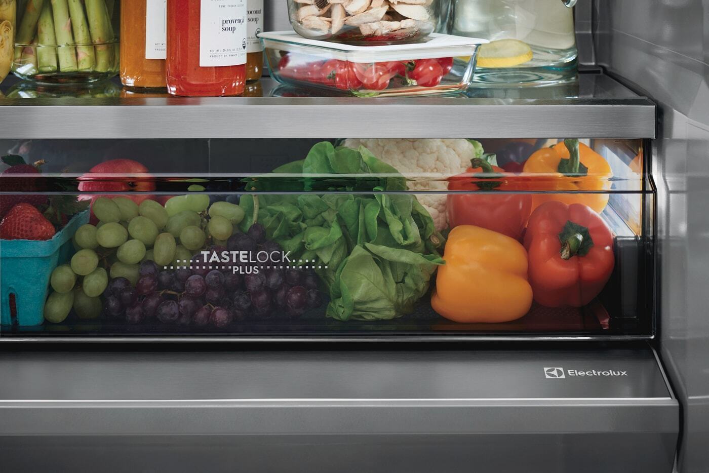 TasteLock Plus Crisper with Auto-Humidity Control