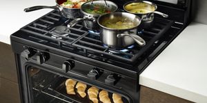 8,000 BTU Middle Burner