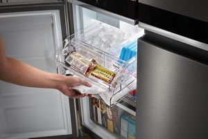 Flexible ice bin
