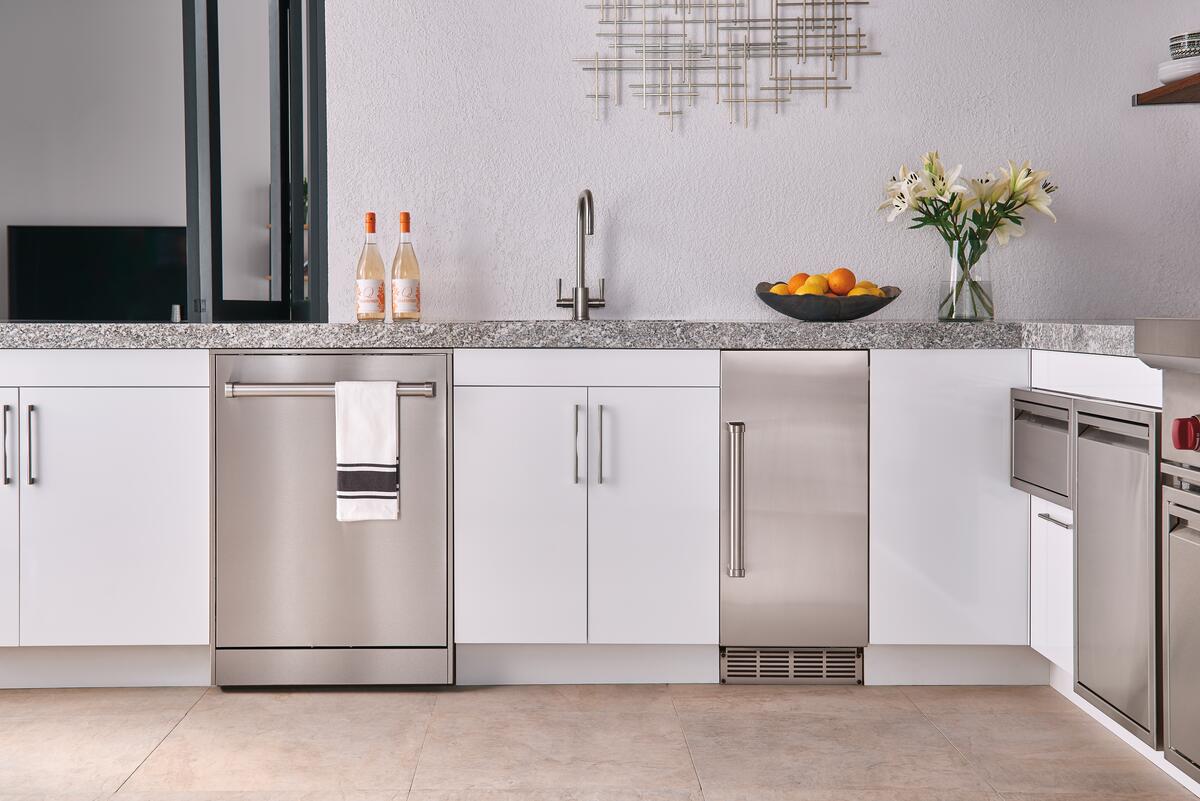 Sub Zero Ice Maker