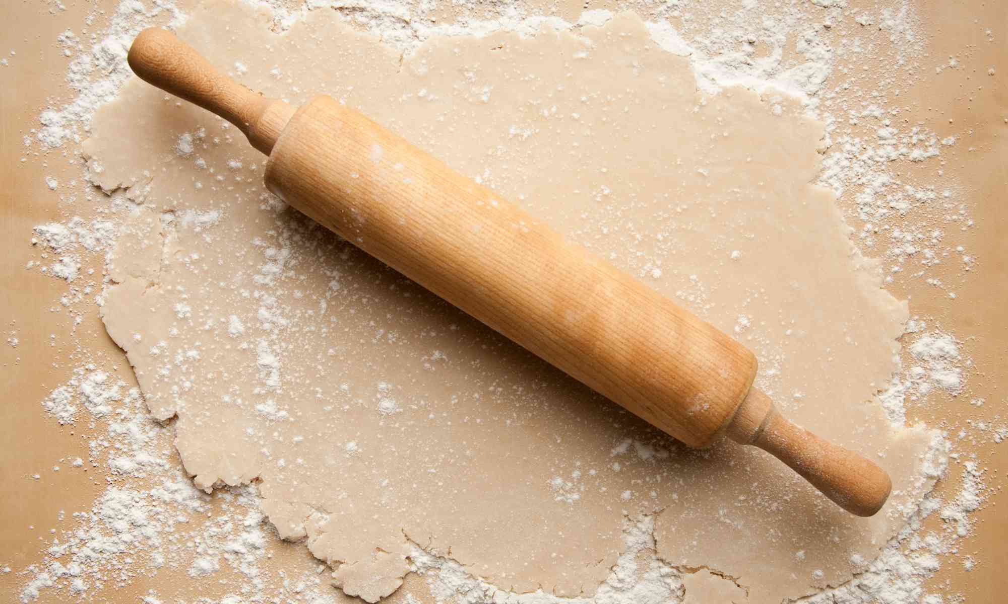 rolling-out-pie-dough-2