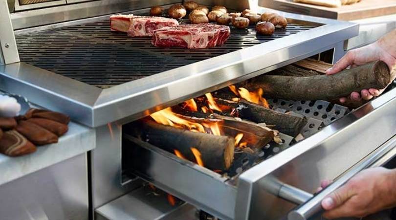The Kalamazoo Grill Wood Gas and Charcoal